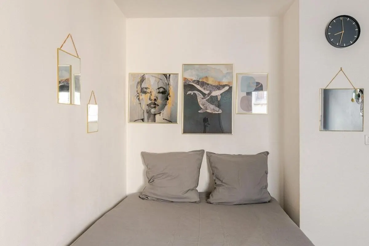 Apartment Studio Lumiere In Lyon