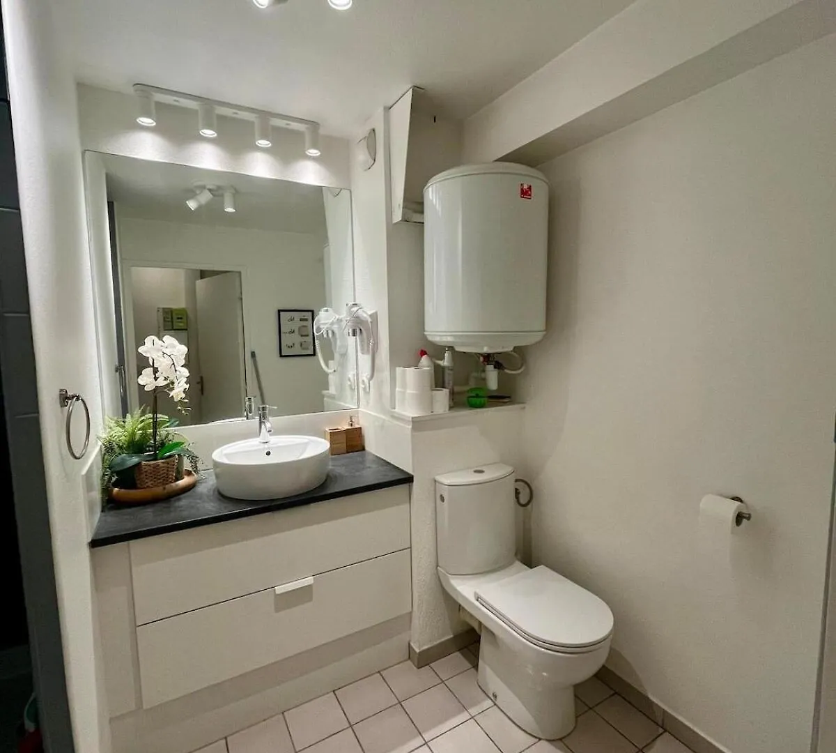 Apartment Studio Lumiere In Lyon France